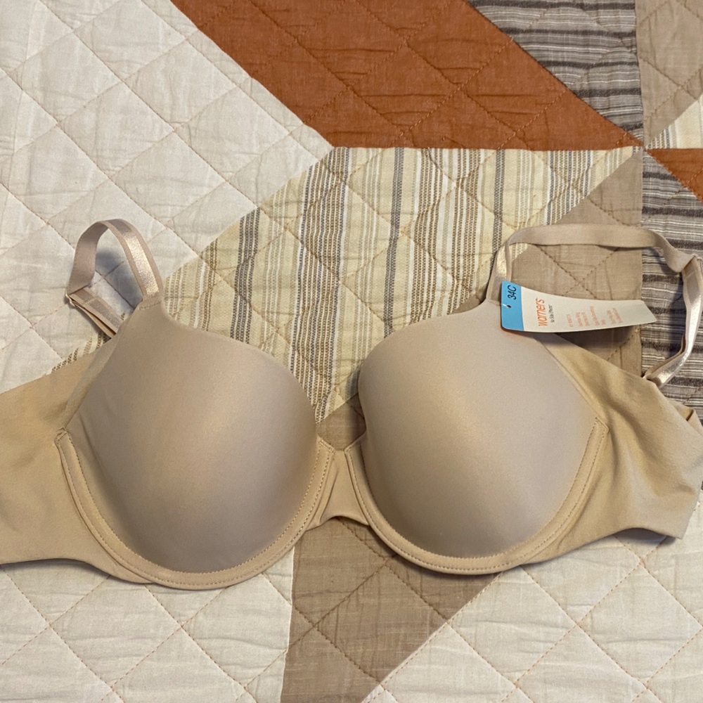 Warners NWT underwire bra 34C